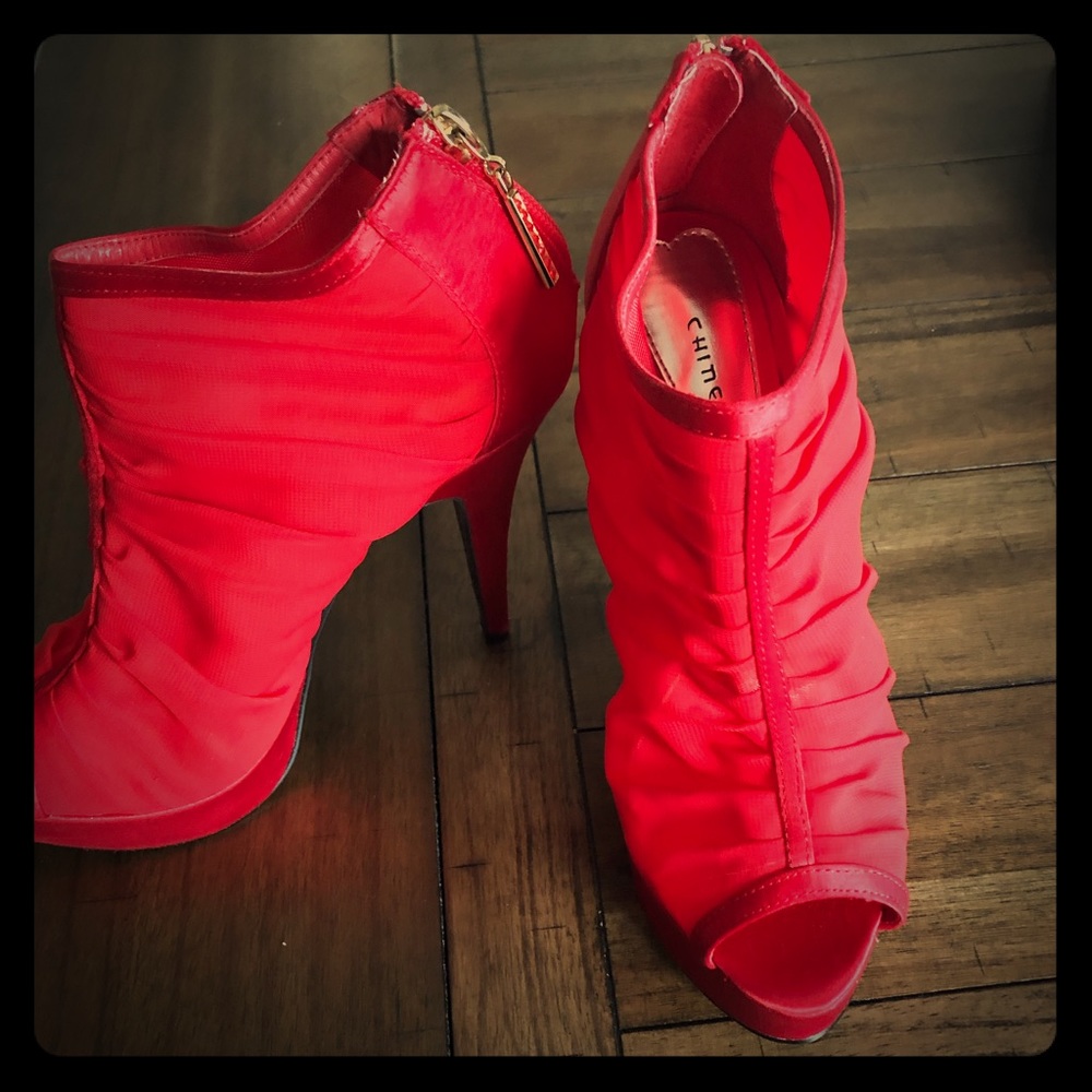 Chinese Laundry size 7 pumps